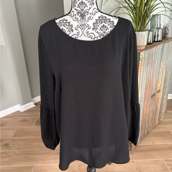 Elegant Black Women's Top from Ann Taylor - Picture 1 of 5
